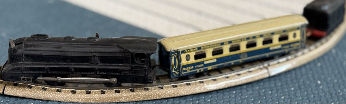 Jouef Modellini di ferrovie: Jouef Modelleisenbahn aus den 40ern – Usato da Herrenschwanden venduto da RogerFederer