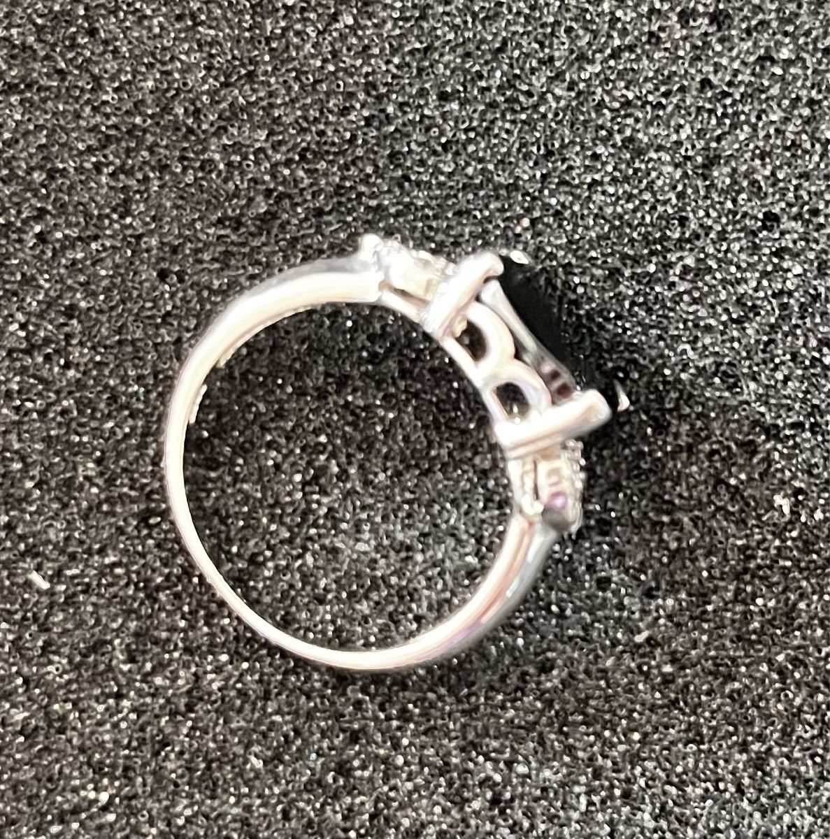 Altri gioielli: Damen Silber-Set mit dunklem Stein 💍 – Nuovo (secondo la descrizione) da Aarau venduto da kre_nw8l 1