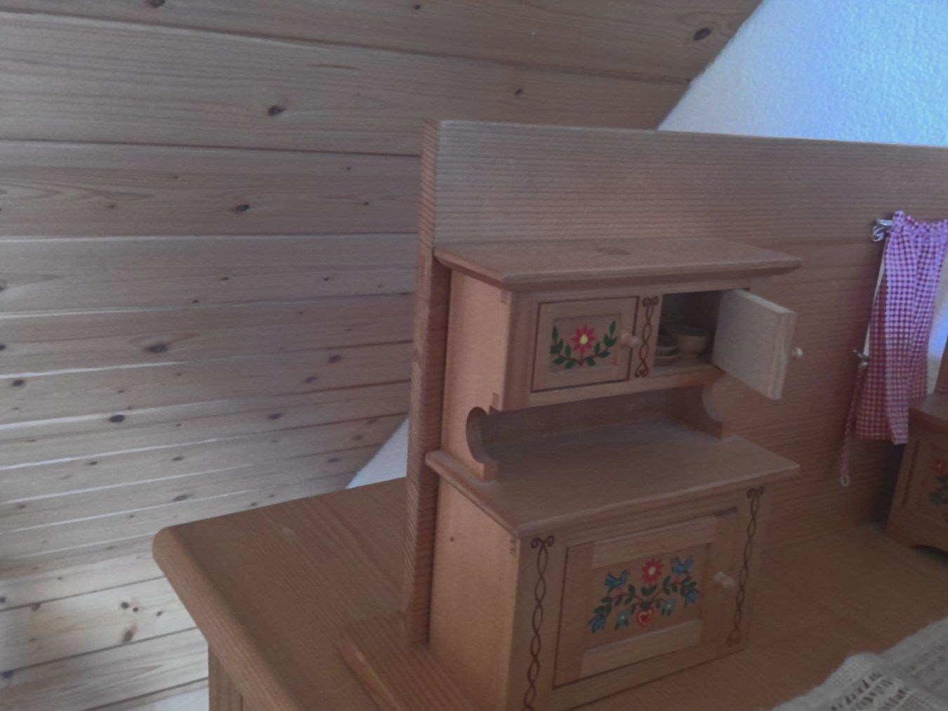 Case e mobili per bambole: Puppenstube Heimatwerk, handgemachte Möbel – Usato da Uster venduto da Esther_Hagmann 5