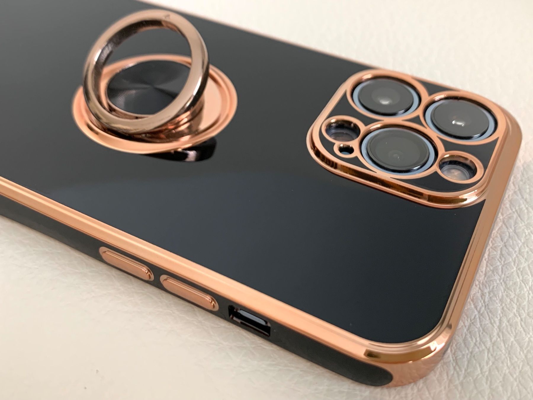 Apple Cover & Protezioni schermo: iPhone15 Pro Max Hülle Schwarz/Rosegold mit Ringhalter – Nuovo e nell'imballaggio originale da Rikon im Tösstal venduto da Alpenmutz 2