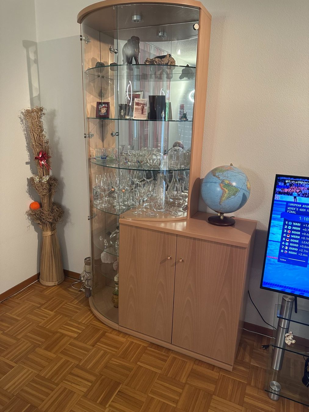 Vetrine: Wohnzimmer-Möbel 2-teilig hellbraun – Usato da Winterthur venduto da Roke11
