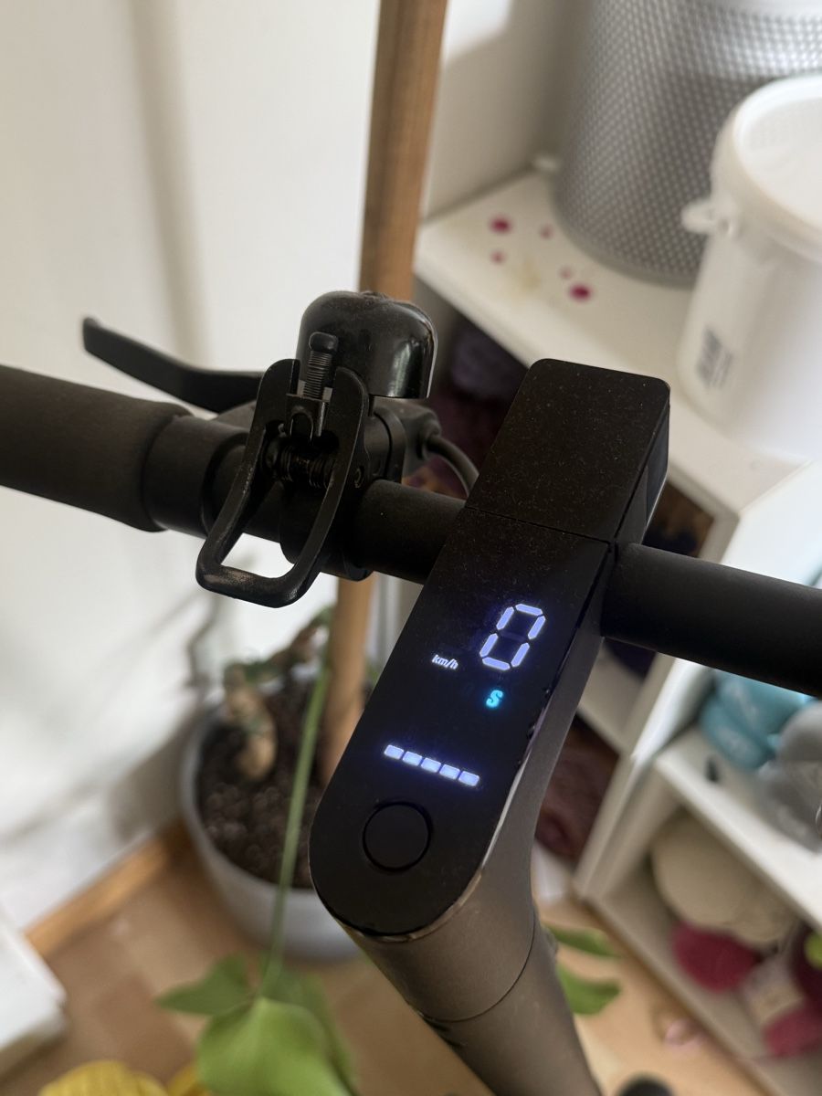 Xiaomi Kickboard: Xiaomi Essential - electric scooter – Gebraucht aus Glattbrugg von _NPL_ 2