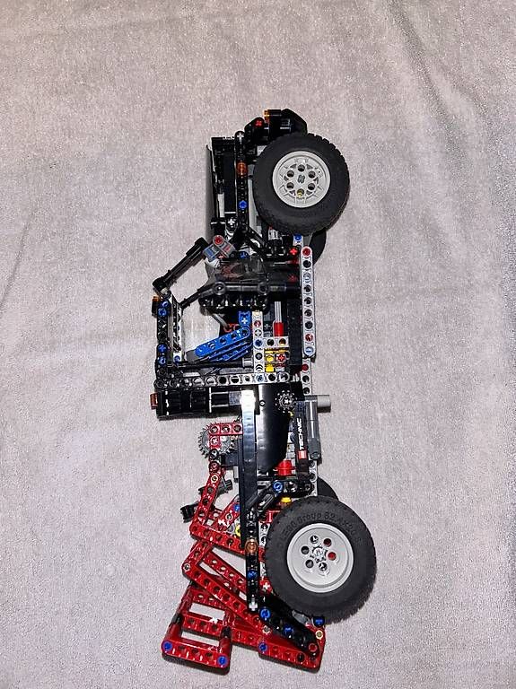 Spielzeuge: LEGO Technik Auto – Gebraucht aus Birsfelden von jos_rc6t 3