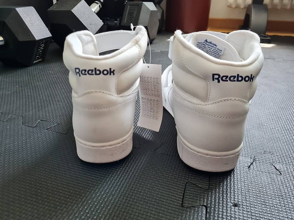 Herrenschuhe: NEU Reebok Schuhe mit Etikette – Gebraucht aus Luzern von SapientiaAeterna 2