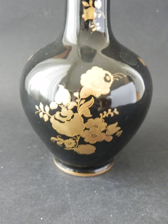 Alte Vase mit goldenem Blumendekor von Langenthal 2