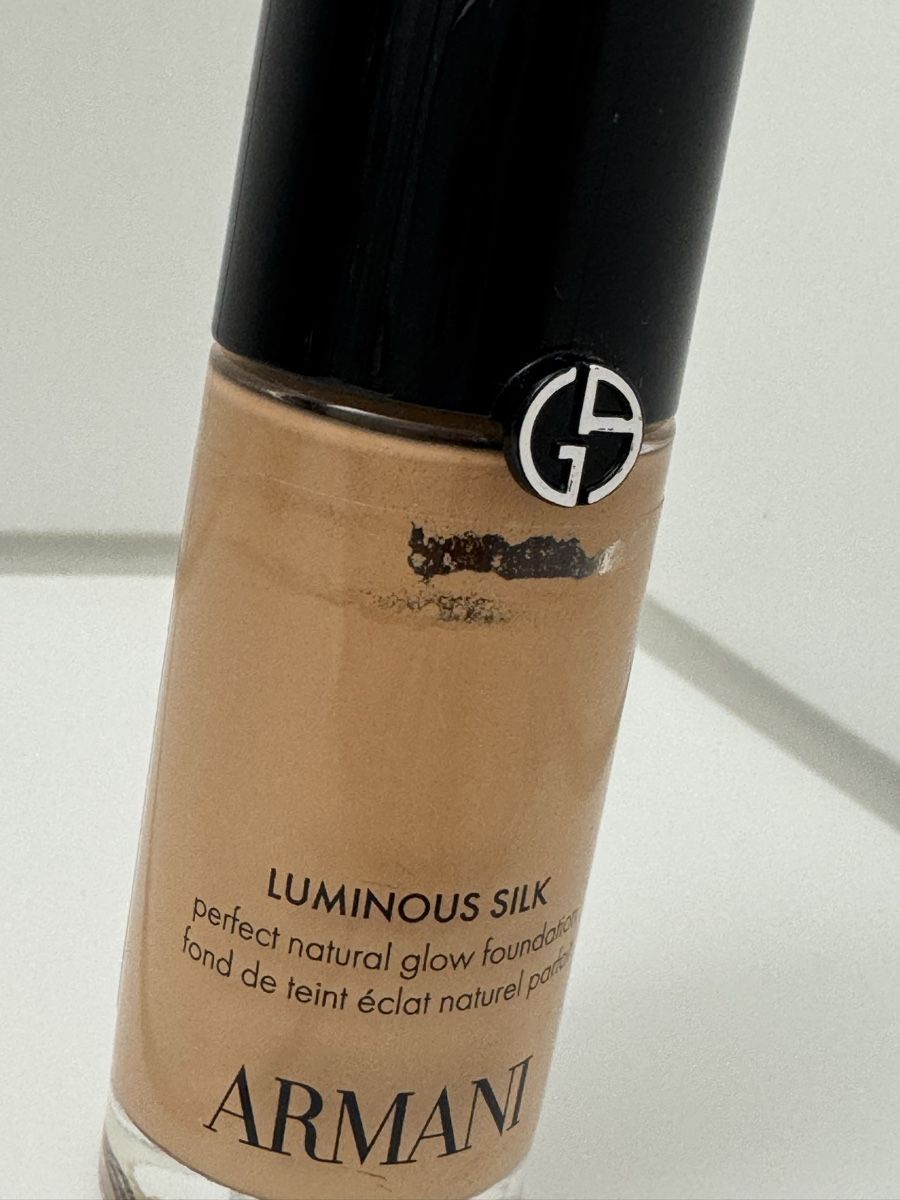 Armani Make-up: Armani luminous silk foundation – Usato da Glis venduto da pap_896m 1