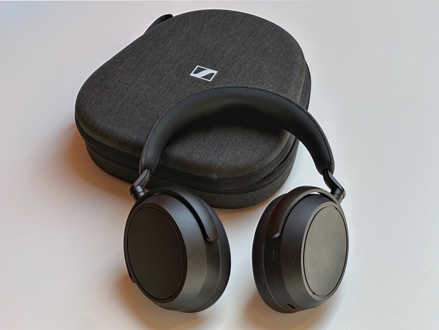 Sennheiser Kopfhörer: Sennheiser Momentum 4 Wireless – Gebraucht aus Rüti ZH von moritzdoels