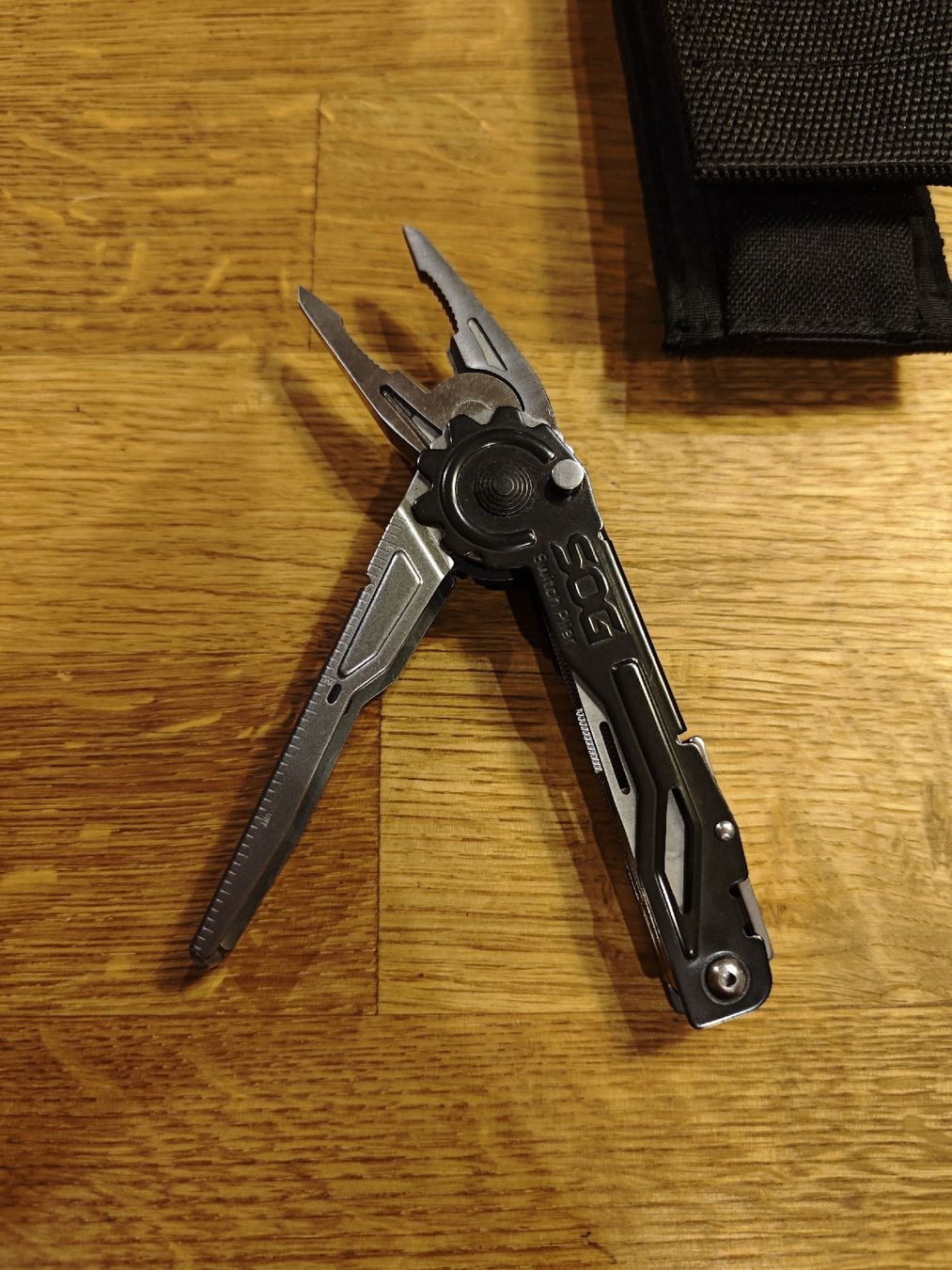 Tutti gli attrezzi: SOG Multitool SwitchPlier – Usato da Wittenbach venduto da stefange 1
