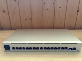Ubiquiti Switch  USM Pro Max 16 ports POE. Parfait état!