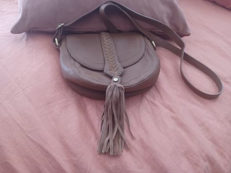 Sac à bandoulière en cuir marron clair - boho
