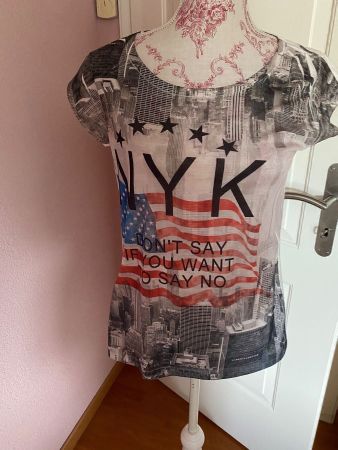 Neu!! Cooles Shirt weiss gemustert M/L