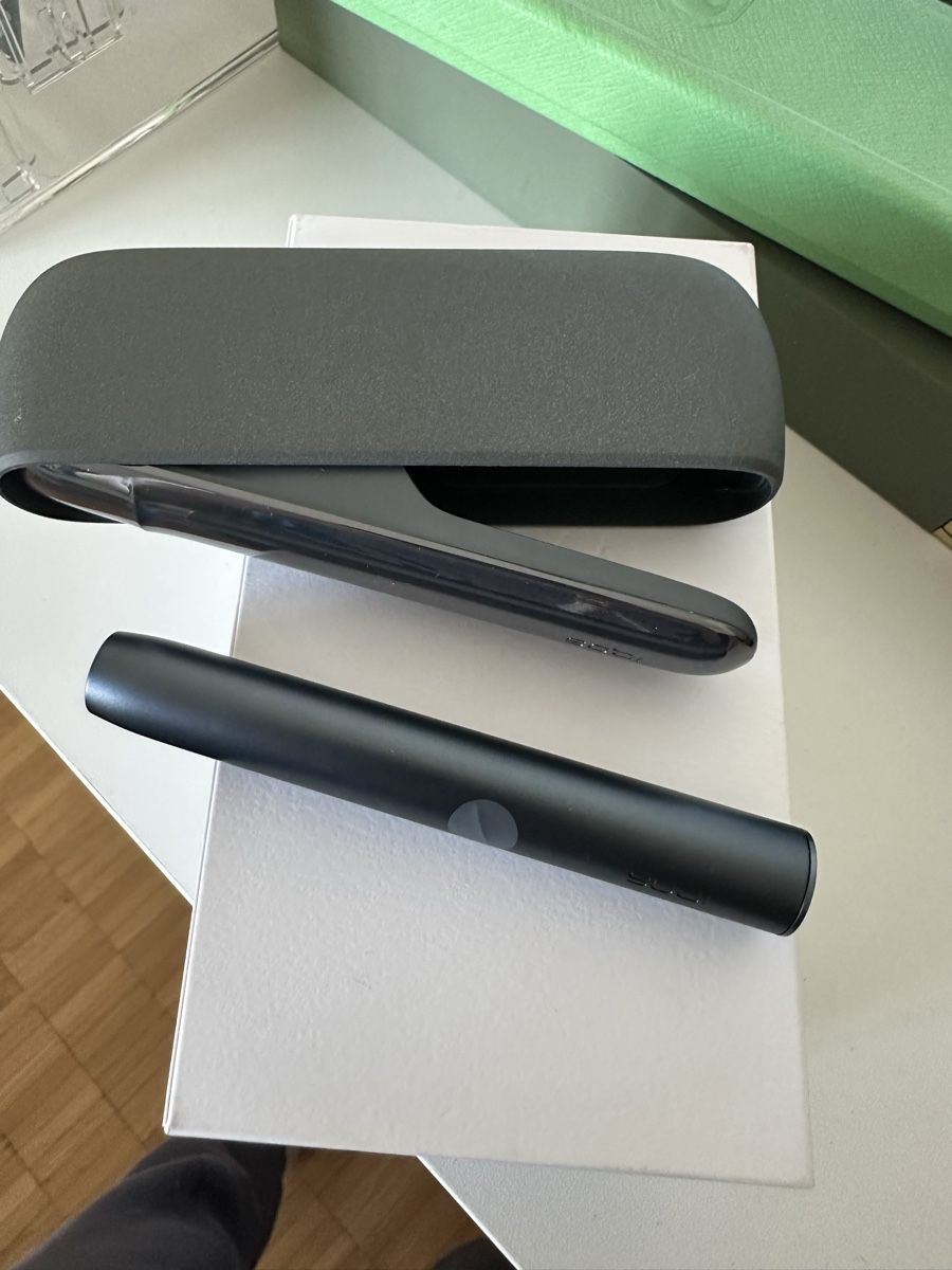 Iqos Autres tabacs: IQOS Iluma schwarz – Neuf (Voir description) à Rüthi (Rheintal) par kat_d8m5 1