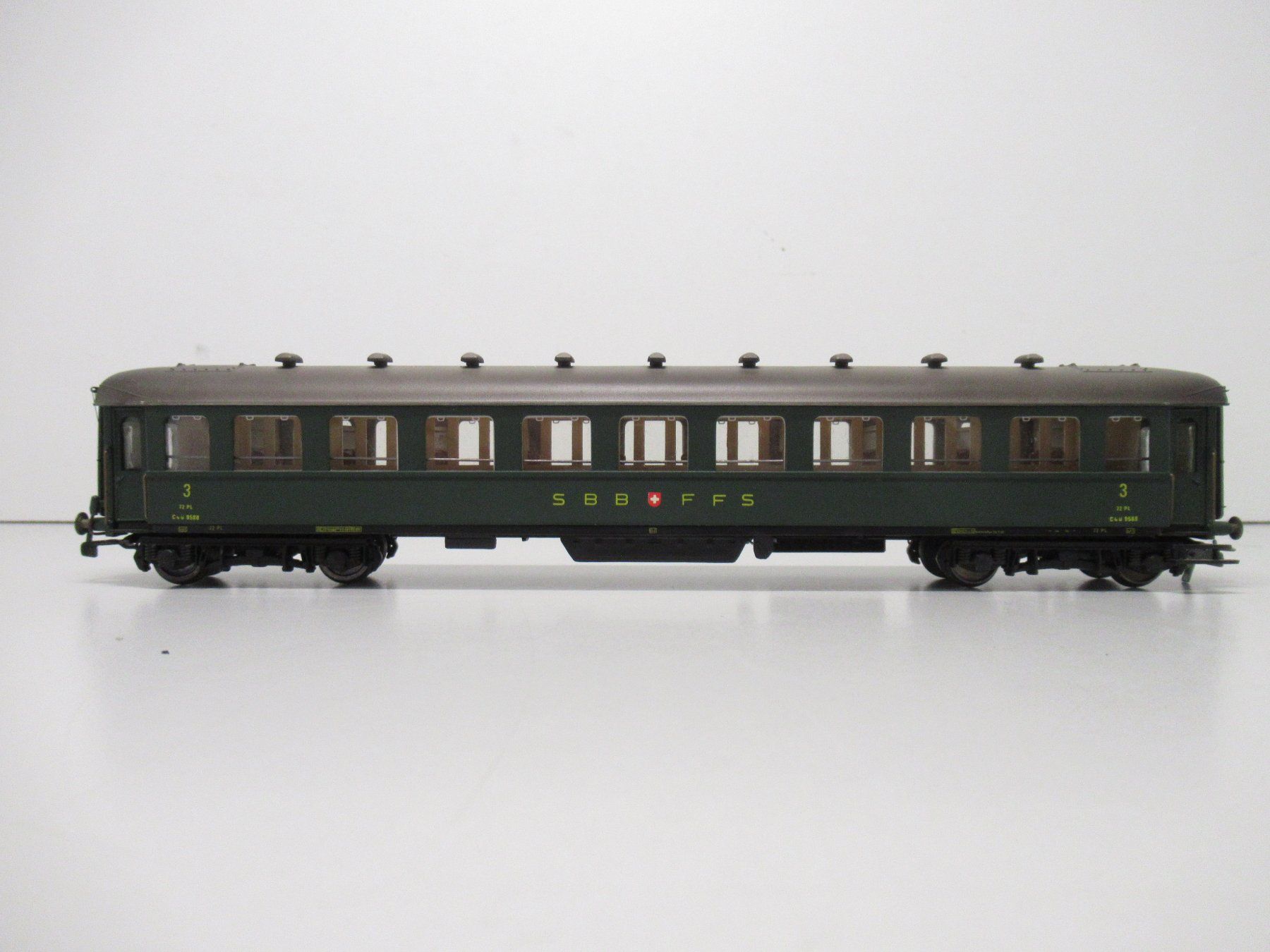 Metropolitan Modelleisenbahnen: Metropolitan 7030 Personenwagen 3.Klasse RIC SBB CFF FFS DC – Gebraucht aus Basel von mhmarken 1