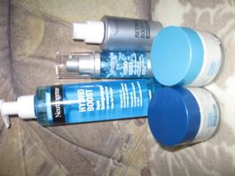 NEUTROGENA HYDRO BOOST !!
