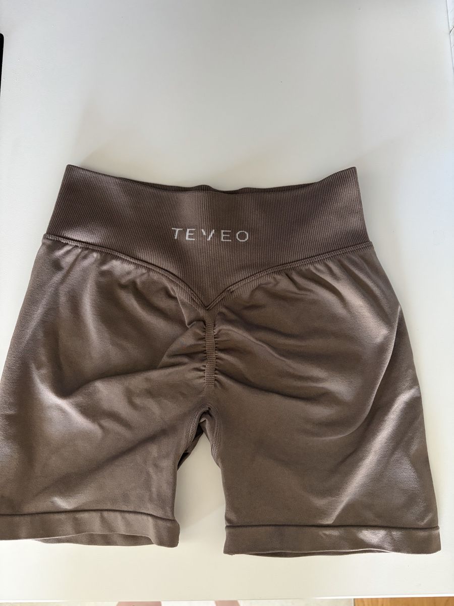 Teveo Leggings: Teveo Sportleggins, kurz – Usato da Fribourg venduto da ann_f6js 1