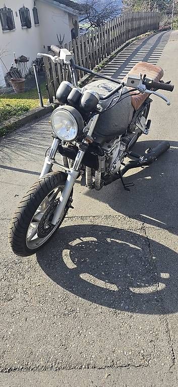 Strada: Suzuki Gsx1100g  – Usato da Heiligkreuz (Mels) venduto da kaw_xn9c
