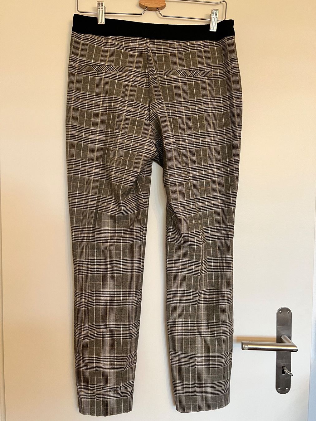 H&M Hosen: S. Oliver Karo Hose / Grösse 36/38 – Gebraucht aus Effretikon von YaMn 1