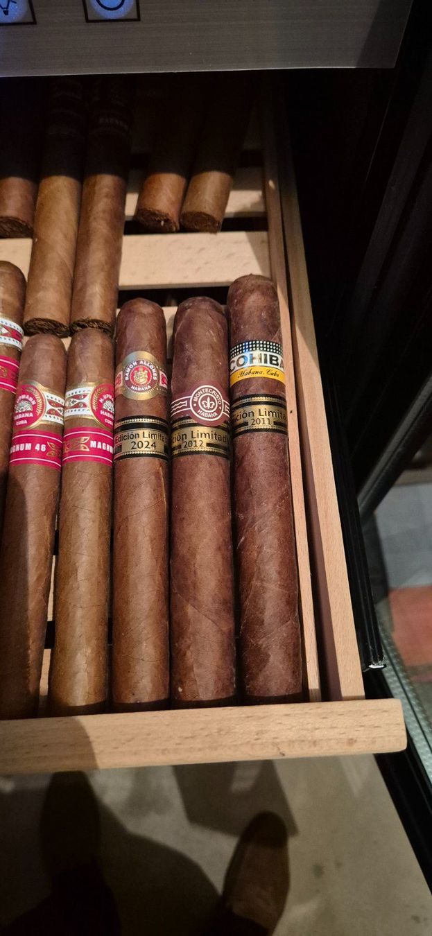 Cohiba Sigari: Cigares Cubains éditions limitées (3x) – Usato da Les Charbonnières venduto da FHVJ88 1