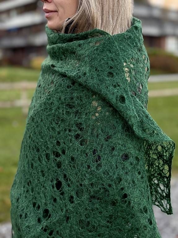 Foulards & écharpes: Grüner Mohairschal handgefertigt – D'occasion à Thalwil par han_2b8c 1