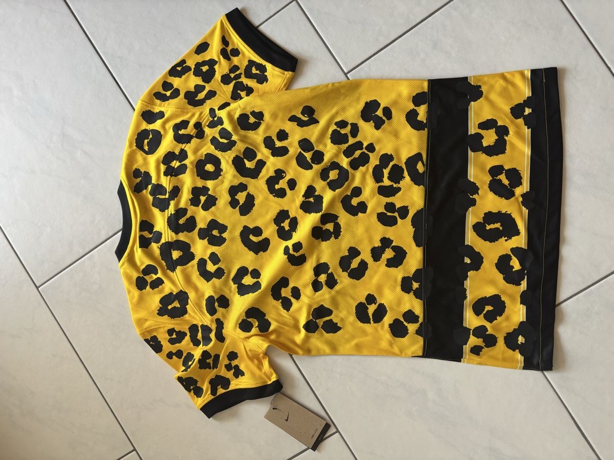 Young Boys Leibchen & Hosen: YB Timmermahn Sondertrikot 2026 – Neu und originalverpackt aus Kirchberg BE von LiiLaaLuu_98 1