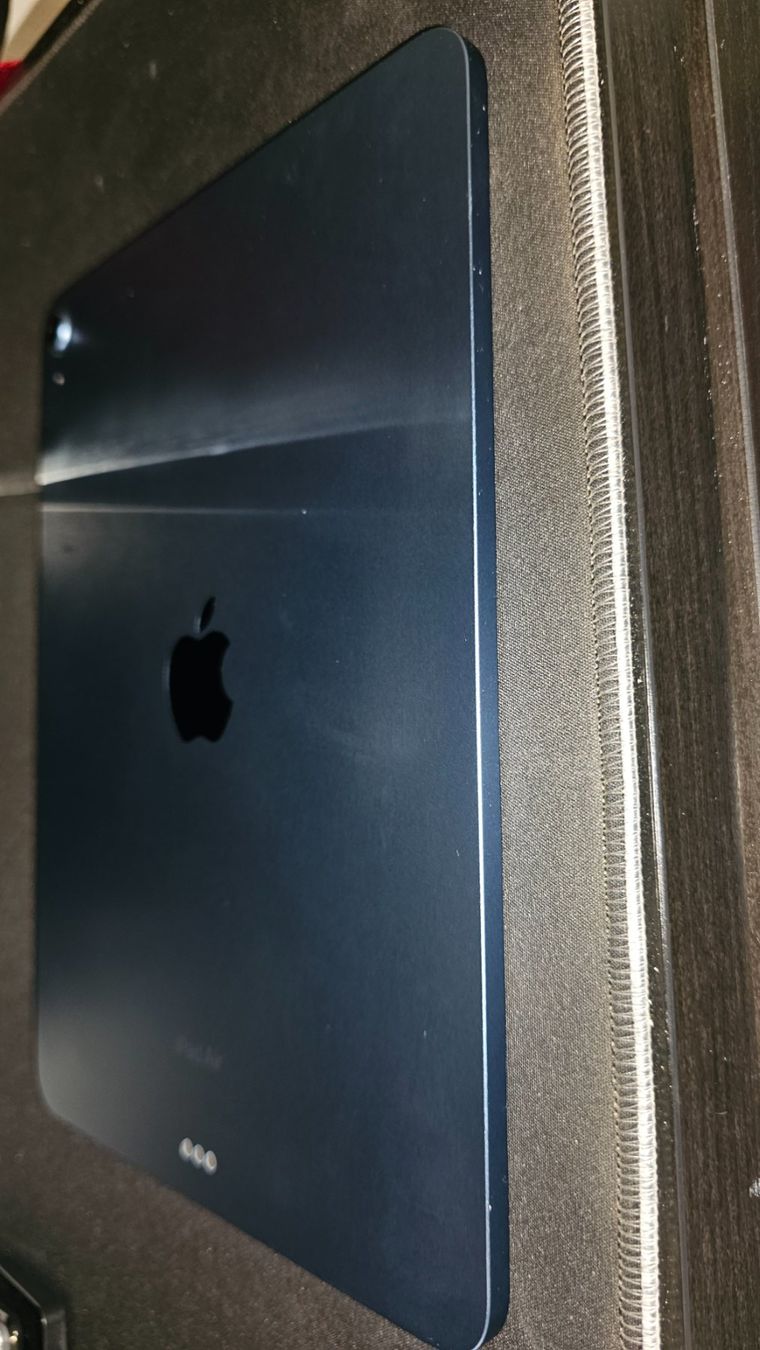 Apple Tablet PC: iPad Air 5th Gen M1 64GB WiFi – Usato da Lausanne venduto da Jesti4 4