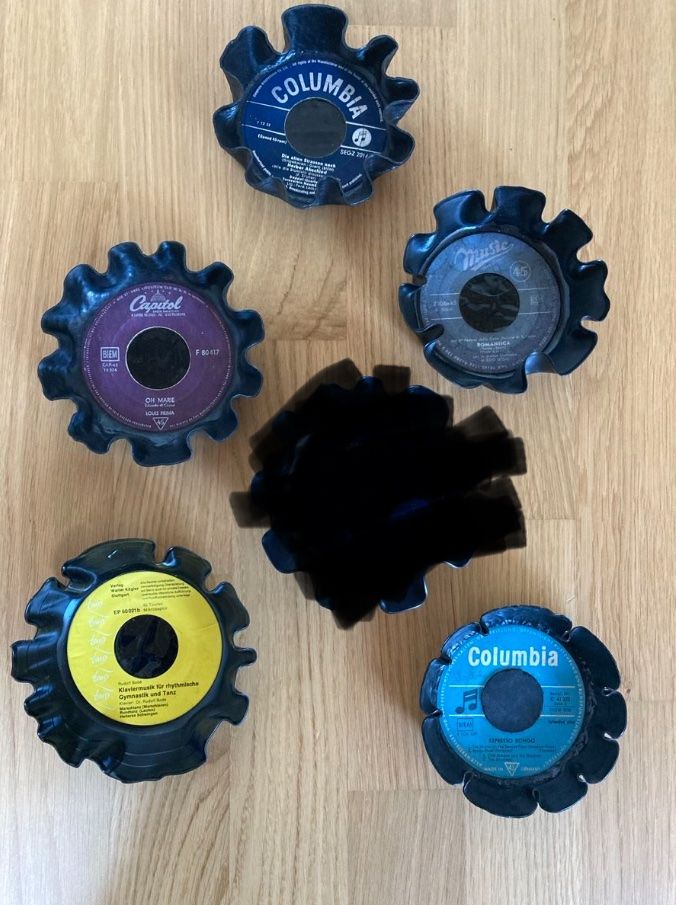 Ciotole: Schale aud Vinyl – Usato da Burgdorf venduto da Jointler