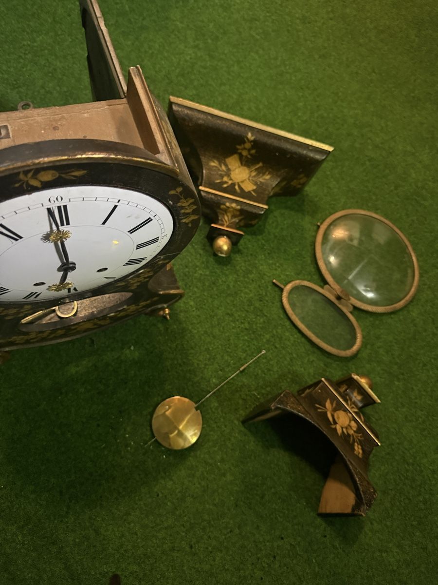Orologi da terra & Orologi da parete: Pendule murale ancienne avec console, décor floral  – Usato da Payerne venduto da Maylin2018 7