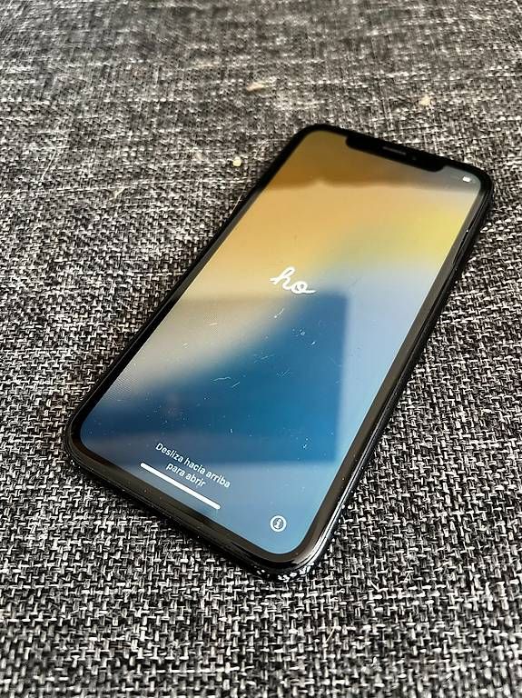 Telefoni cellulari / Smartphones: iPhone XR 64 Go Noir – Usato da Lausanne venduto da rom_fn9y