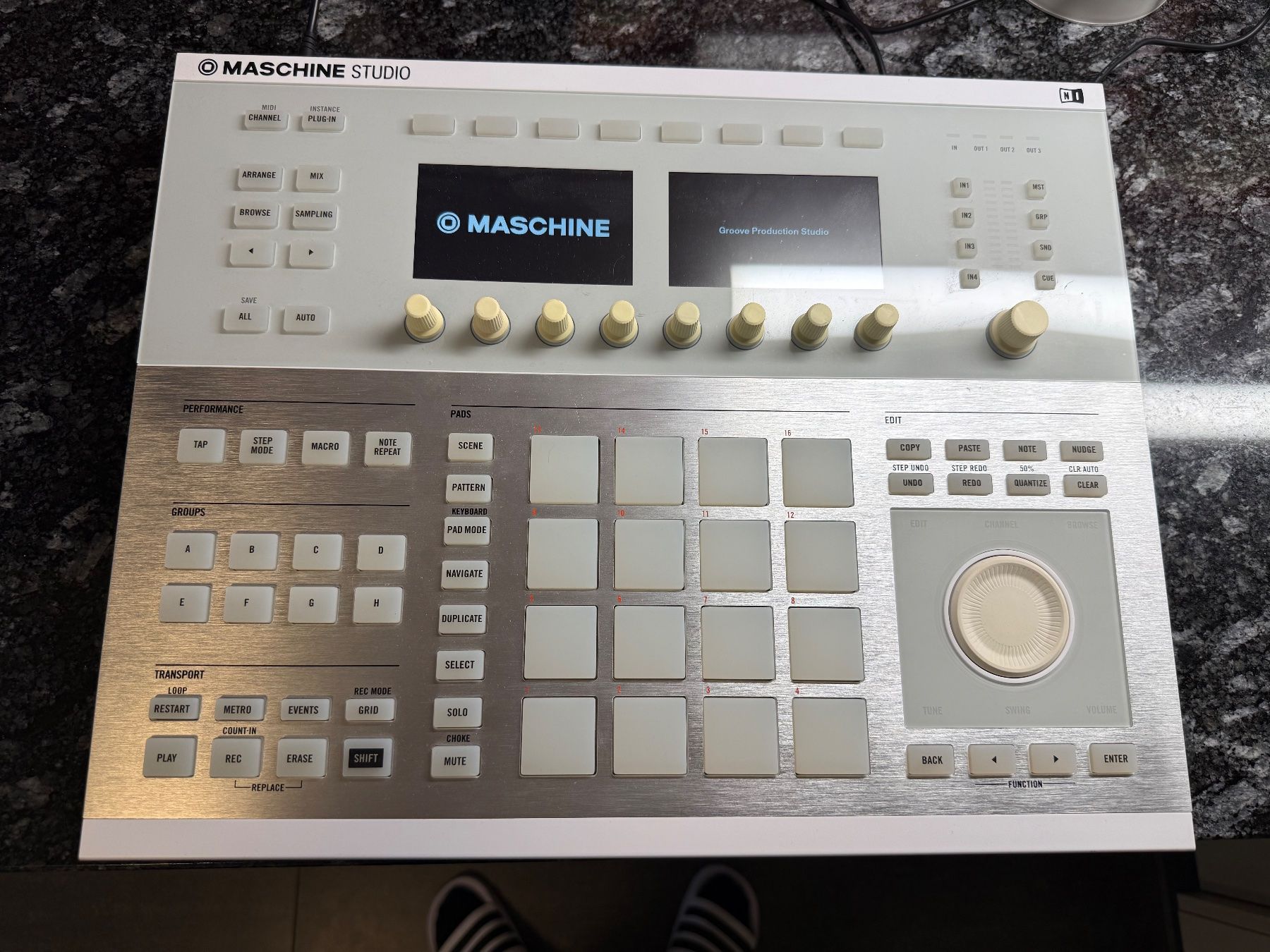 Studioequipment: Native Instruments - Maschine Studio – Gebraucht aus Hergiswil NW von mvd2000 1