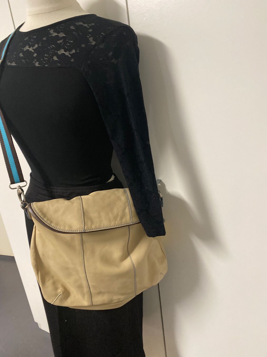 Gabs Borse da donna: Gabs Tasche NEU – Nuovo (secondo la descrizione) da Biel-Benken BL venduto da PANORMUS