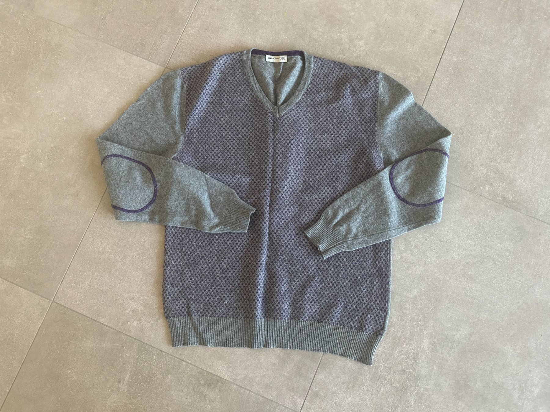 Maglioni & Felpe: Used jumper – Usato da Lugano venduto da _tuttifrutti_