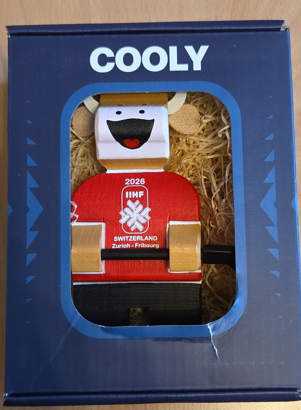 Figuren: Cooly IIHF Eishockey WM Maskottchen 2026 – Neu und originalverpackt aus St. Ursen von noahbuchs