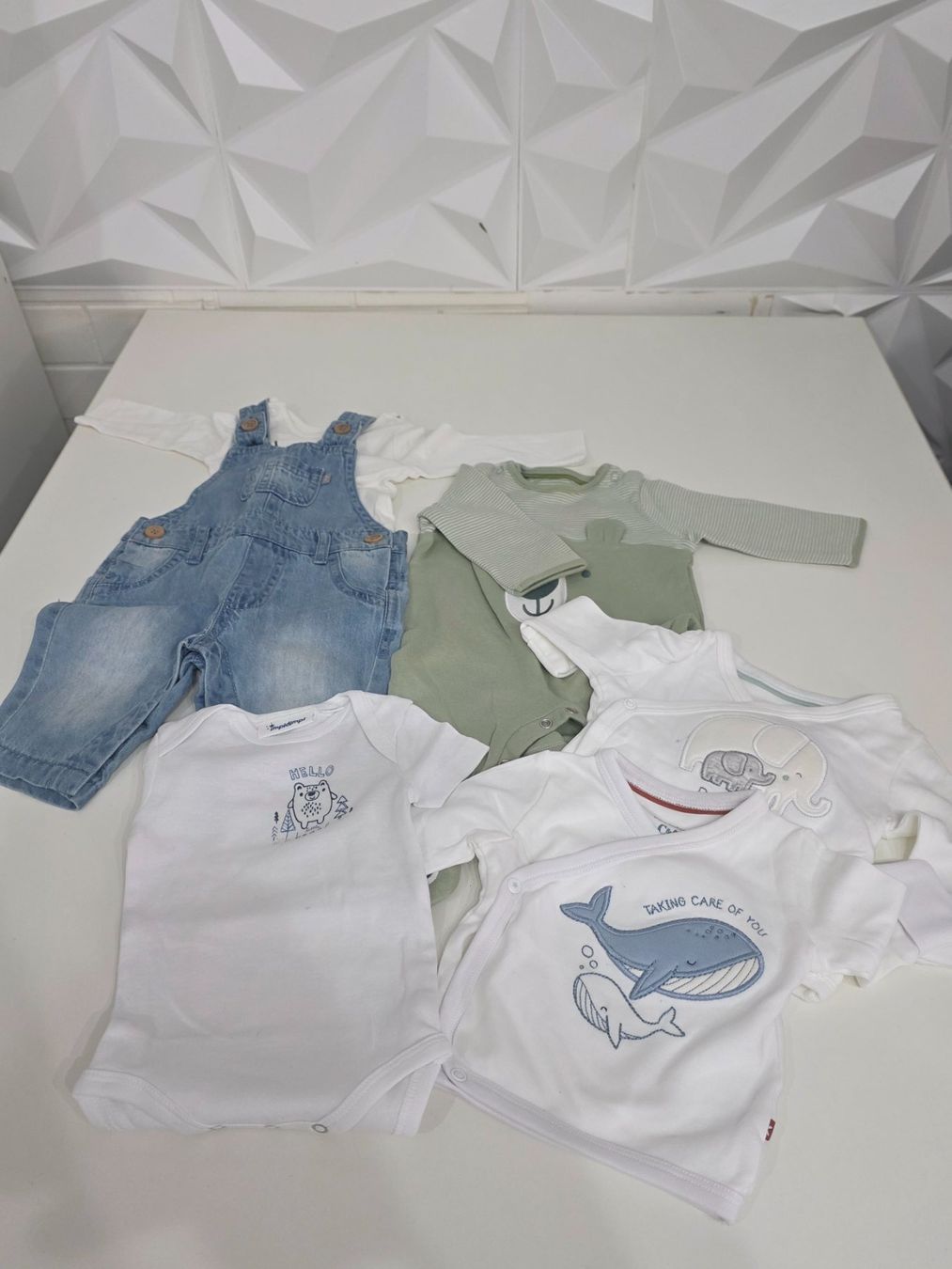 Lotti di vestiti: 6 teilig Kleider Baby Grösse 56 – Usato da Scherzingen venduto da Benjanil