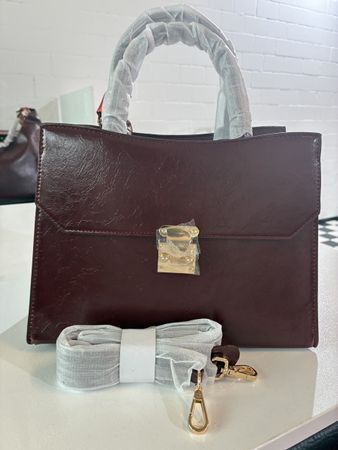 👜 Elegante Damenhandtasche – Neu  Stilvoll, modern 