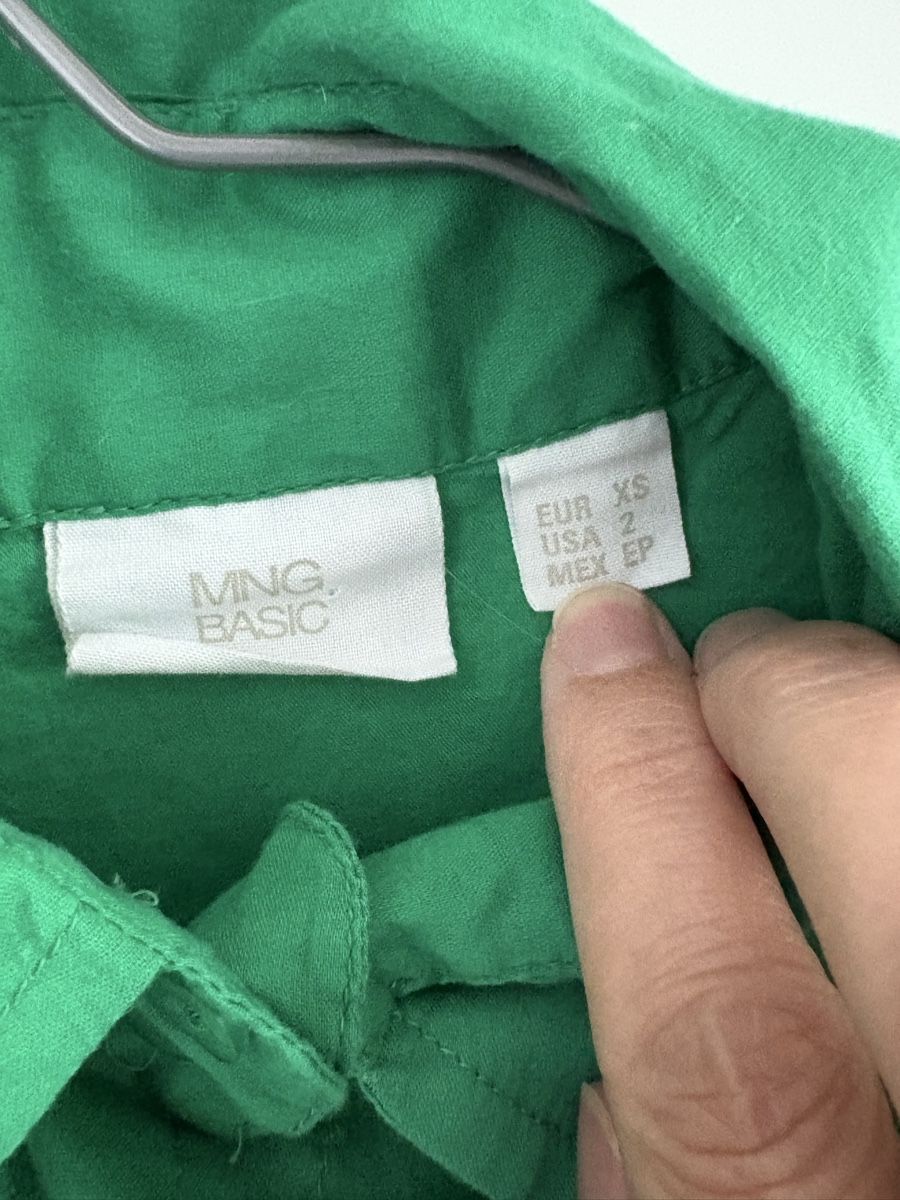 Chemisiers: Chemisier vert Mango Basic, taille XS – Parfait pour l'été! – Neuf (Voir description) à Pully par kaba07 3