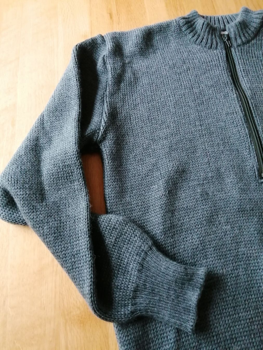Maglioni & Felpe: Herren Pullover grau mit Reissverschluss Grösse 52 – Usato da Honau venduto da holunder3 2