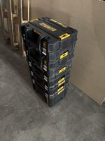 Neu!! 5 Stück DEWALT TSTAK Boxen Stapelboxen 