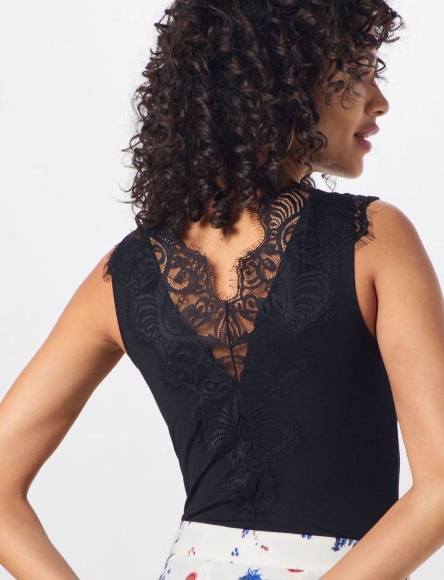 Top: Pieces Spitzen String Body S. – Usato da Ibach venduto da ole_6whn 1