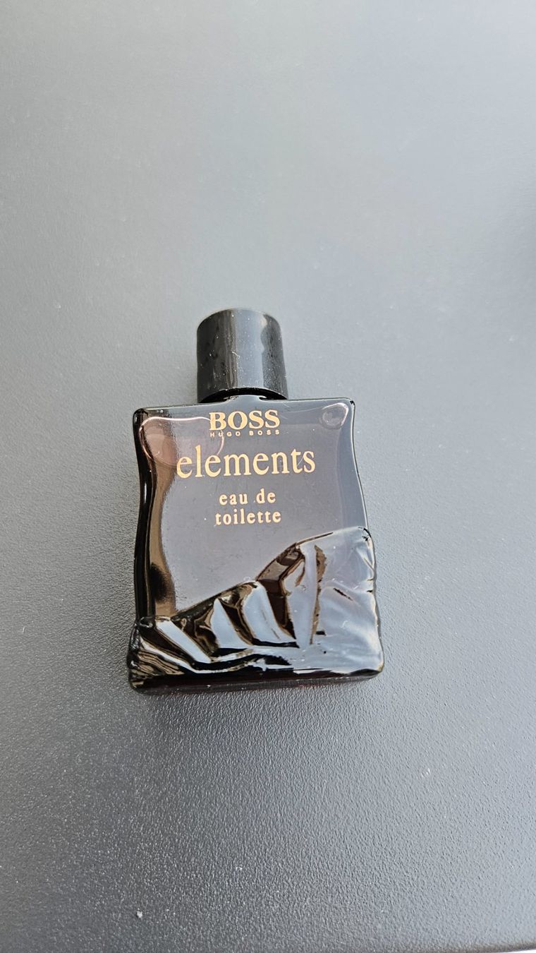 Profumi & Eau de Toilette: Boss elements eau de toilette miniature 5ml sans emballage – Nuovo (secondo la descrizione) da Romanel-sur-Lausanne venduto da delaforet 1