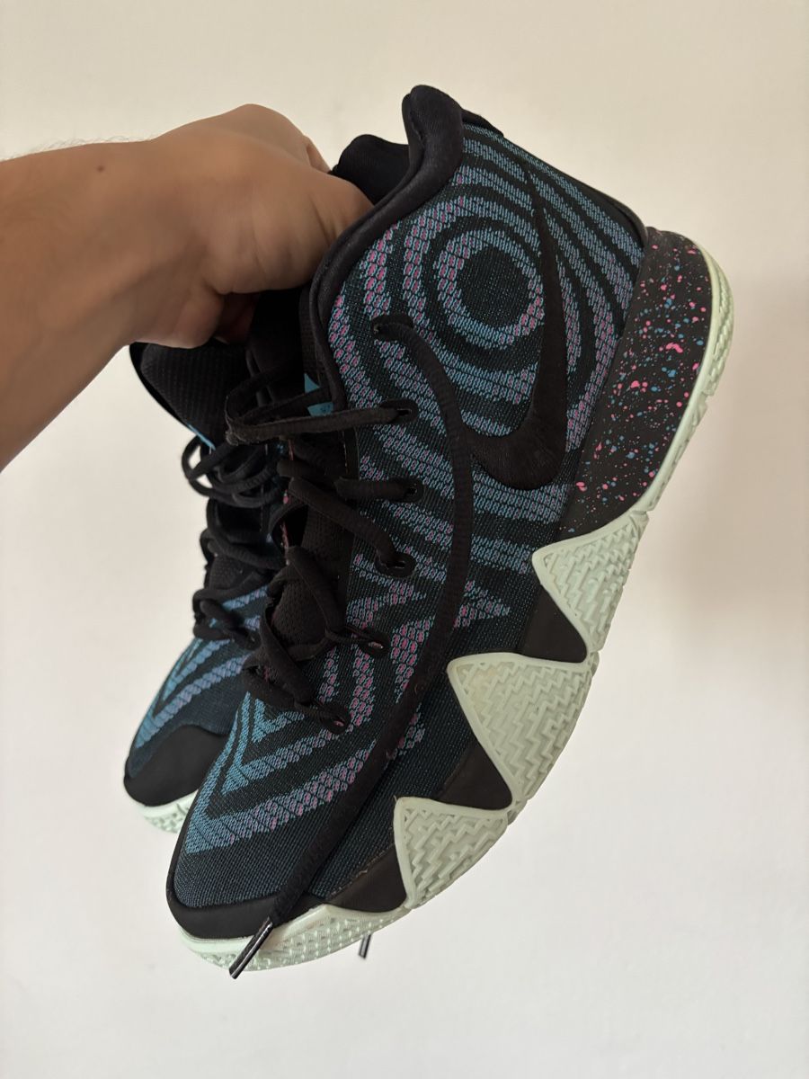 Nike Scarpe da uomo: Nike Kyrie 4 retro 80 – Usato da Genève venduto da Nathanwatchch 3
