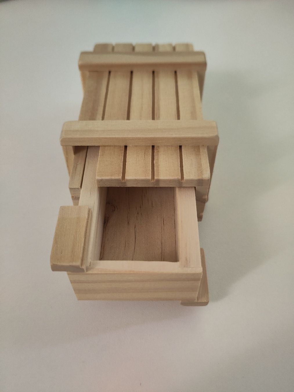 Giocattoli: 2 Holz Boxen mit Geheimfach, Knobelbox – Usato da Dübendorf venduto da Cocochala8 1