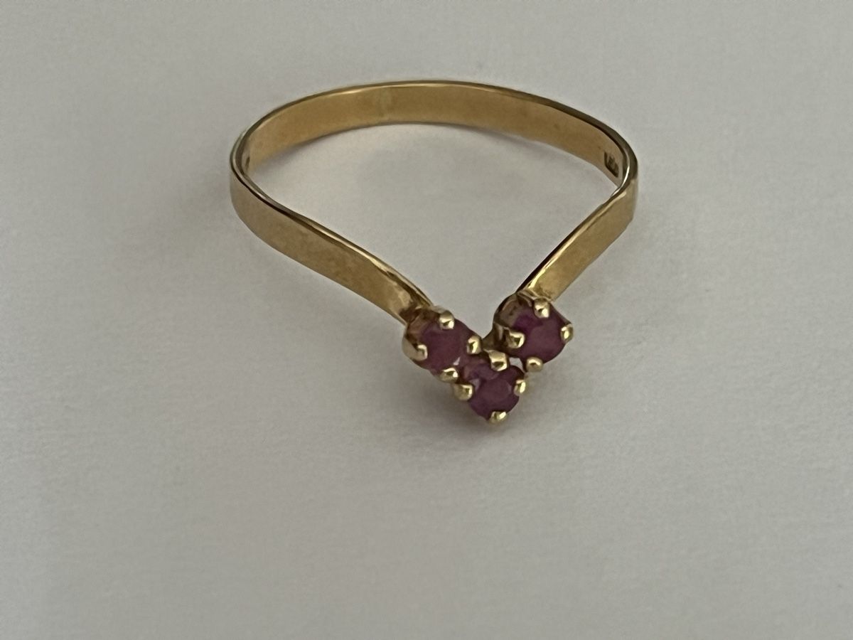 Ringe: 18K Goldring mit Rubies – Gebraucht aus Zürich von ZurichFee