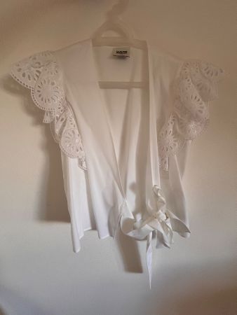 Blouse blanche à volants dentelle taille 38 Claudie Pierlot