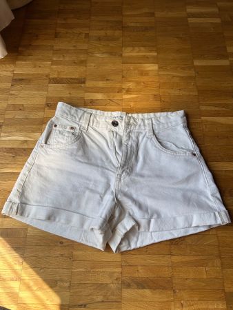 Bershka Sommer-Shorts, Weiss, Grösse 38, guter Zustand