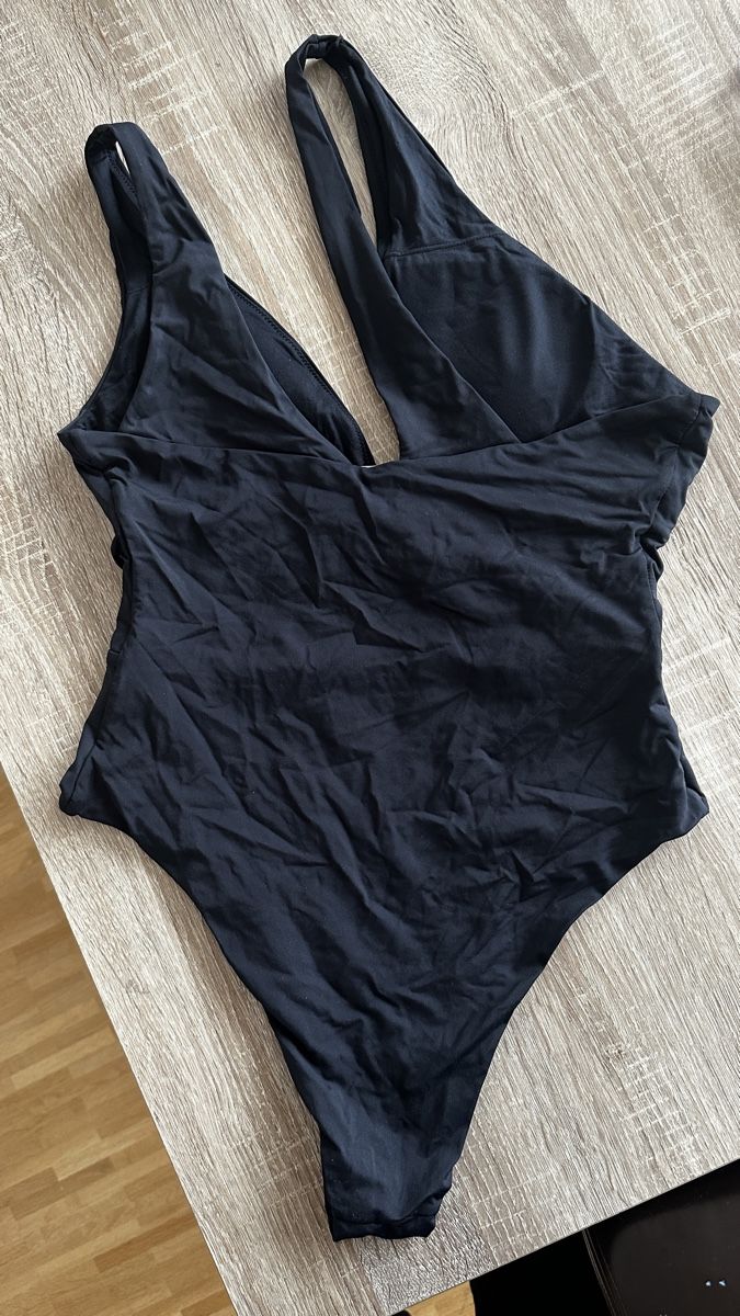 Zara Costumi da bagno & Bikini: Zara Schwarzer Badeanzug Gr. L mit Schlangen-Brosche Glitzer – Usato da Winterthur venduto da -BeHappy24- 1