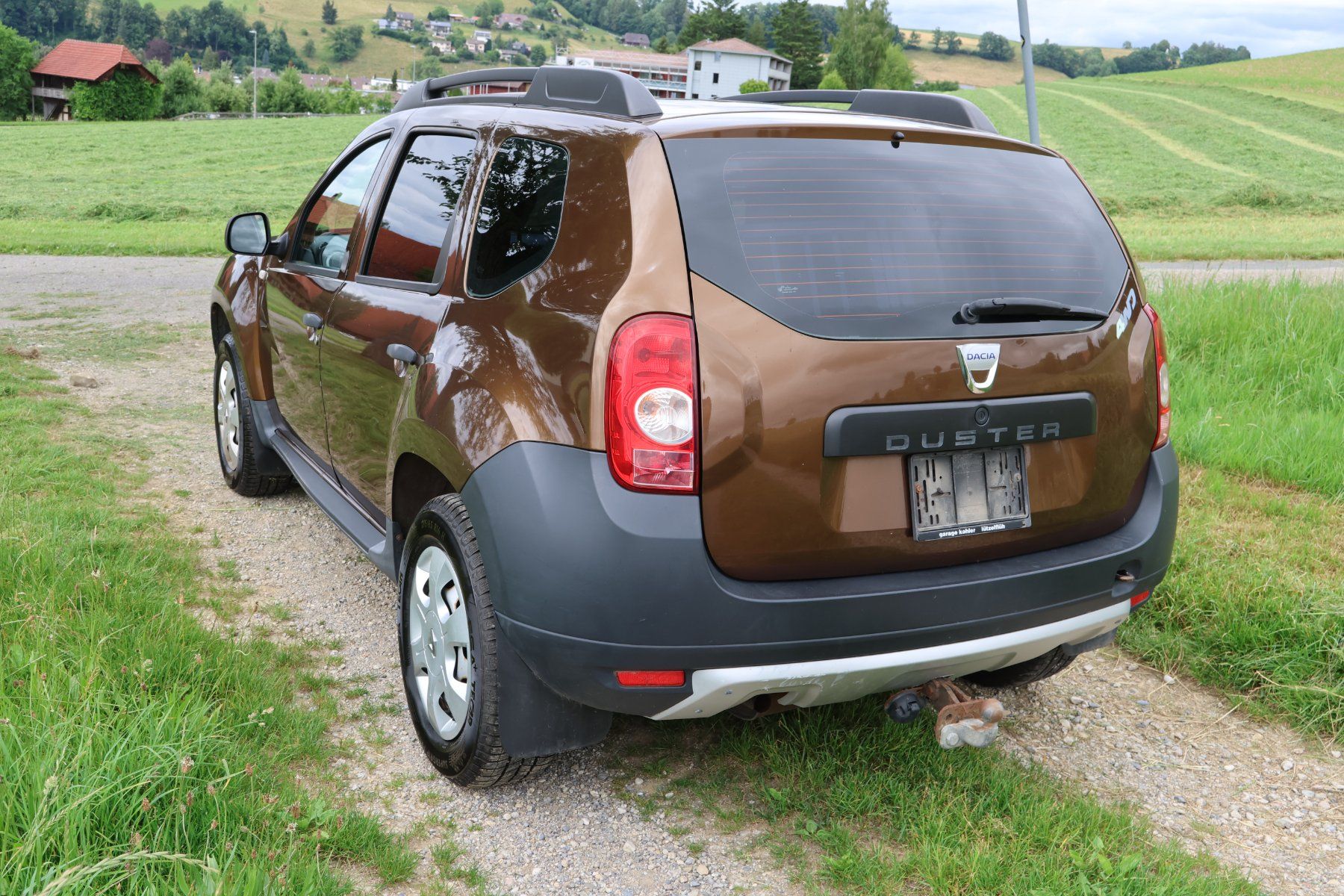 Dacia Automobili: Dacia Duster 1.6i 4x4 inkl. AhK – Usato da Huttwil venduto da gropsuhu 3