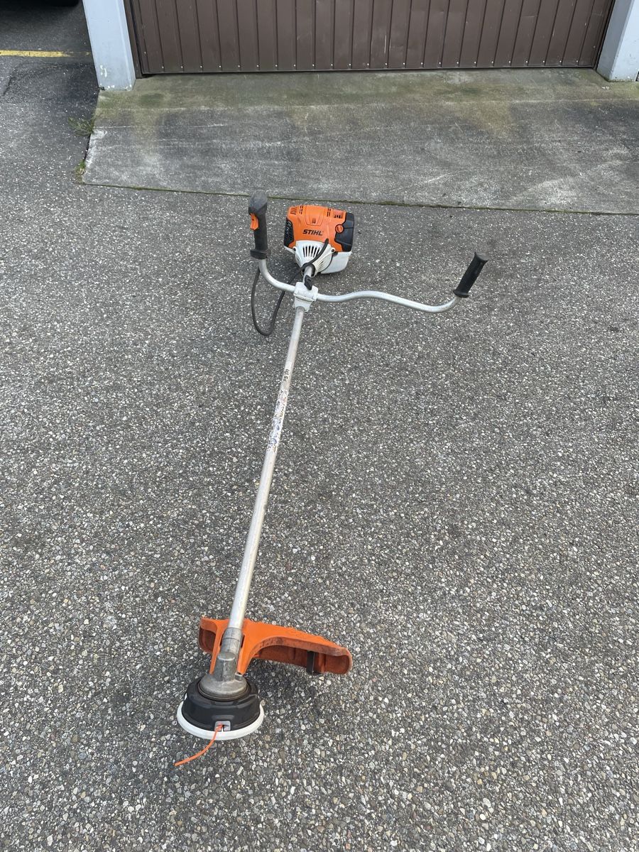 Stihl Alle Werkzeuge: Rasentrimmer Stihl FS 131 R – Gebraucht aus Würenlos von Shop_Shop