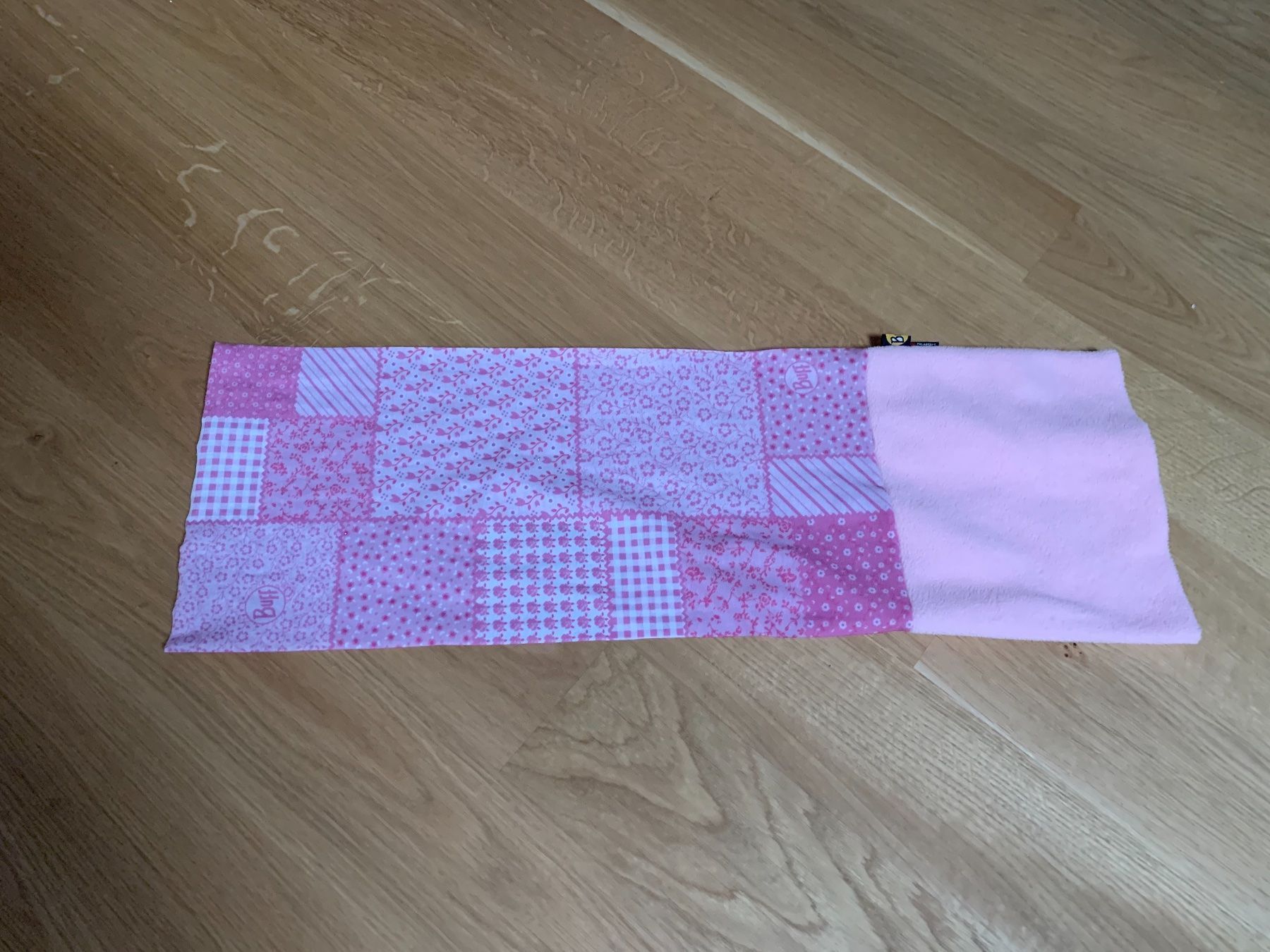 Foulard & Sciarpe: Schal Babygirl – Usato da Dinhard venduto da PS83
