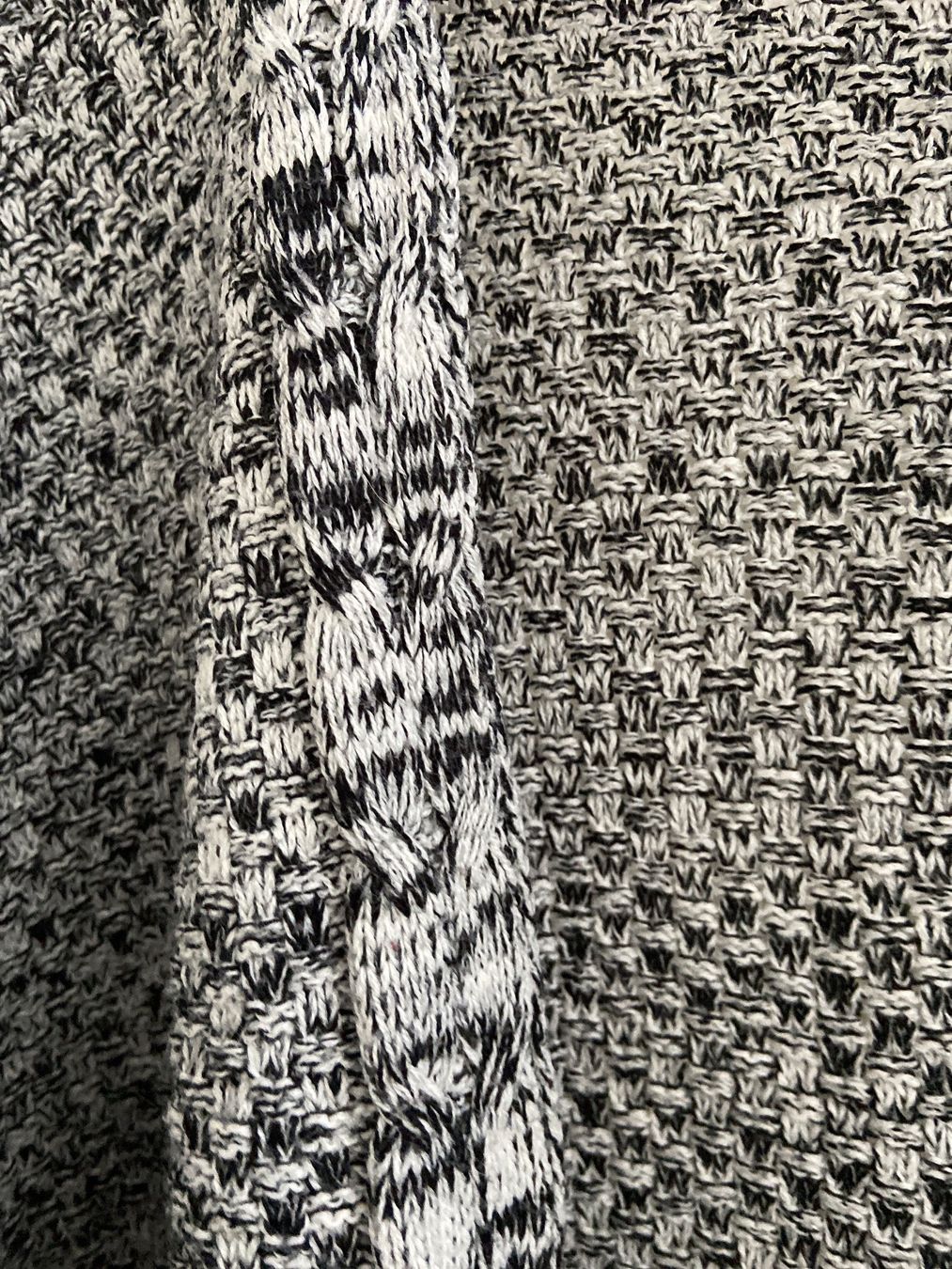 Maglioni & Felpe: Dünner Cardigan – Usato da Luzern venduto da 2ndchances 2