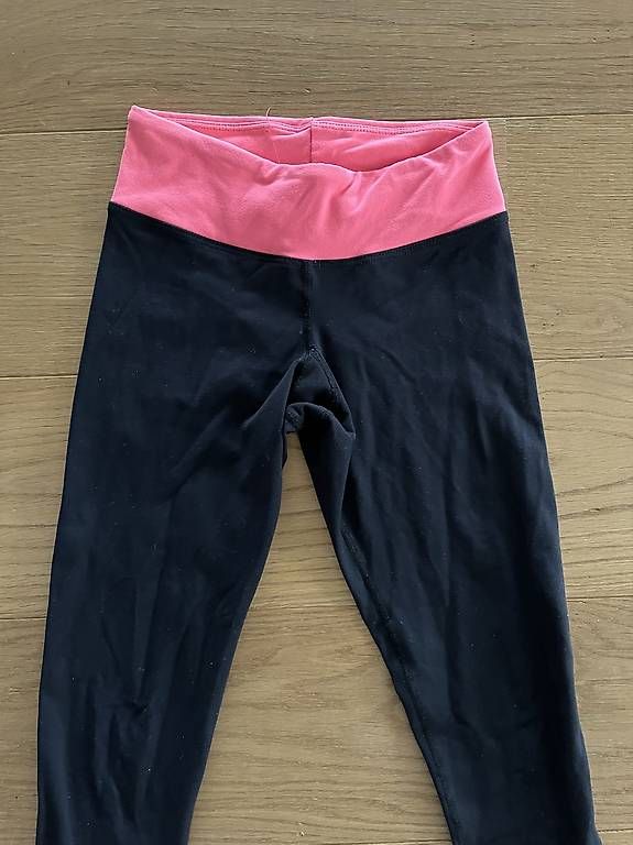 Strumpfhosen & Leggings: Cloe Noel Eislauf-Trainingsset, ca Gr 140/146 – Gebraucht aus Adligenswil von sw_10 2
